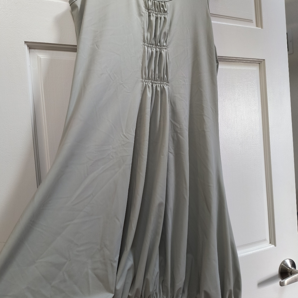 Fun, stretchy, unique, light sage dress sz m
